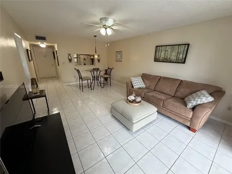 900 Colony Point Circle Pembroke Pines FL 33026