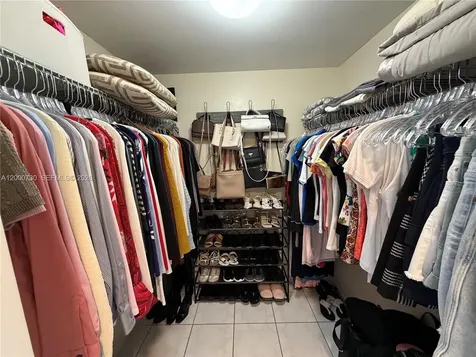 900 Colony Point Circle Pembroke Pines FL 33026