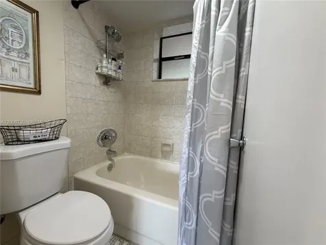 900 Colony Point Circle Pembroke Pines FL 33026
