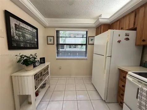 900 Colony Point Circle Pembroke Pines FL 33026