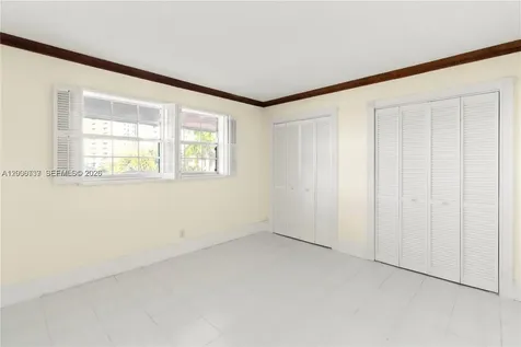 455 Paradise Isle Boulevard Hallandale Beach FL 33009
