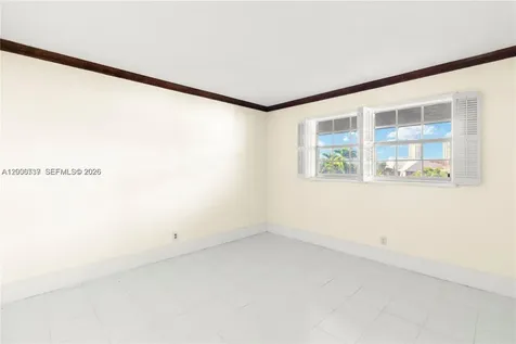 455 Paradise Isle Boulevard Hallandale Beach FL 33009