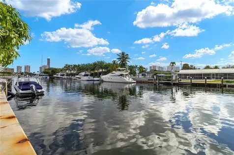 455 Paradise Isle Boulevard Hallandale Beach FL 33009
