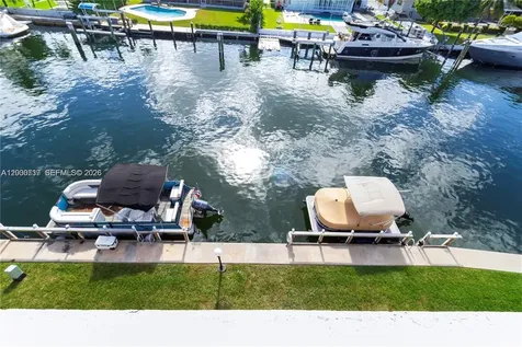455 Paradise Isle Boulevard Hallandale Beach FL 33009