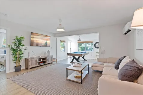 300 SW 23rd Street Fort Lauderdale FL 33315