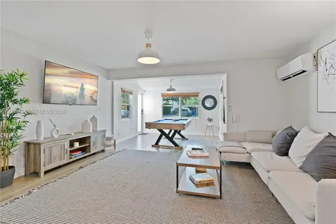 300 SW 23rd Street Fort Lauderdale FL 33315