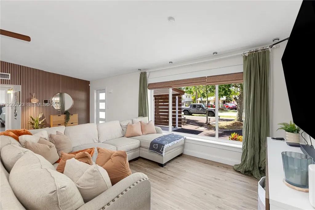 3331 SW 21st Street Fort Lauderdale FL 33312