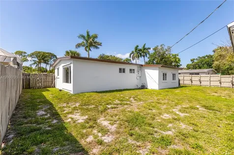 3331 SW 21st Street Fort Lauderdale FL 33312