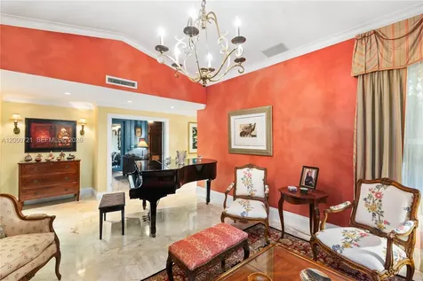 4867 SW 82nd Street Miami FL 33143