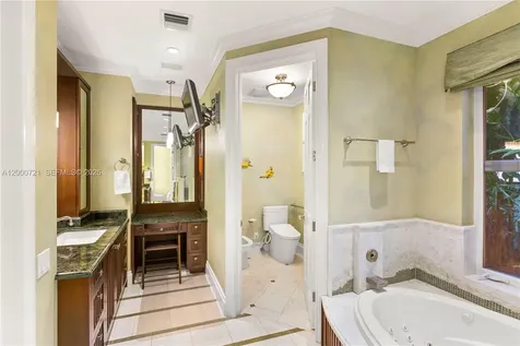 4867 SW 82nd Street Miami FL 33143