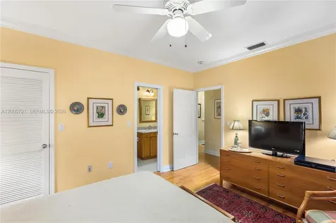 4867 SW 82nd Street Miami FL 33143