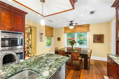 4867 SW 82nd Street Miami FL 33143