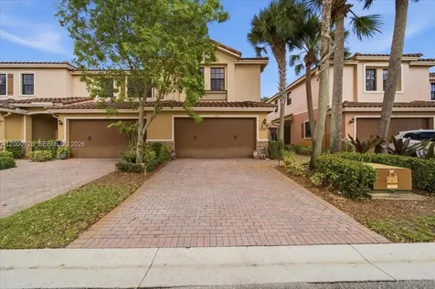 110 E Riverwalk Circle E Plantation FL 33325