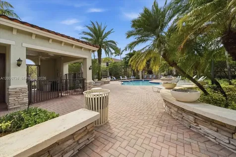 110 E Riverwalk Circle E Plantation FL 33325