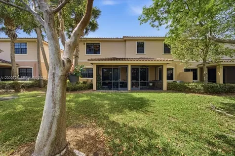 110 E Riverwalk Circle E Plantation FL 33325