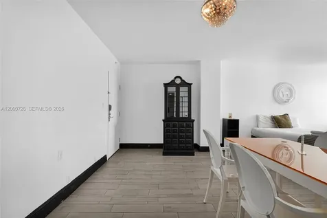 1100 West Avenue Miami Beach FL 33139