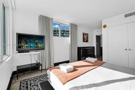 1100 West Avenue Miami Beach FL 33139