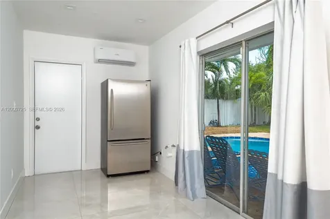 2555 NE 202nd Street Miami FL 33180