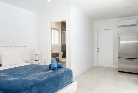2555 NE 202nd Street Miami FL 33180