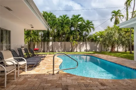 2555 NE 202nd Street Miami FL 33180