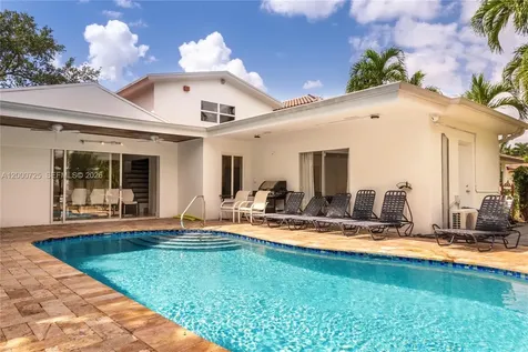 2555 NE 202nd Street Miami FL 33180