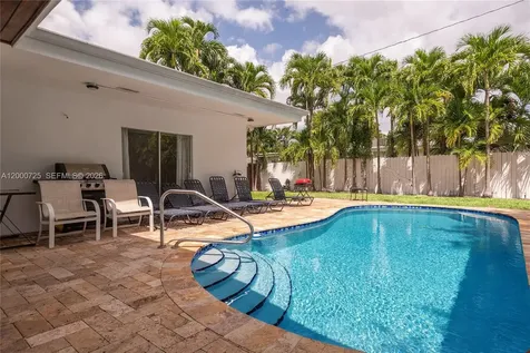 2555 NE 202nd Street Miami FL 33180