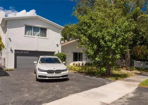 2555 NE 202nd Street Miami FL 33180