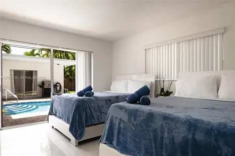 2555 NE 202nd Street Miami FL 33180