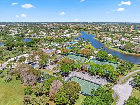 1077 NW 170th Avenue Pembroke Pines FL 33028