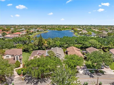 1077 NW 170th Avenue Pembroke Pines FL 33028