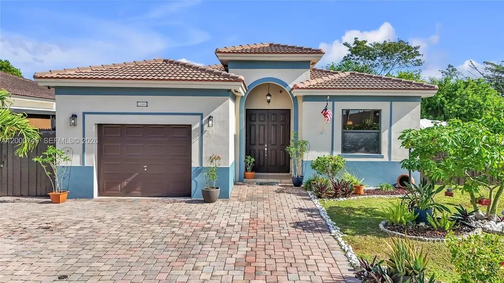 13501 SW 272nd Terrace Homestead FL 33032