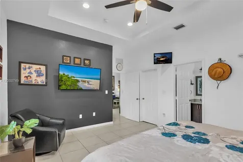 13501 SW 272nd Terrace Homestead FL 33032
