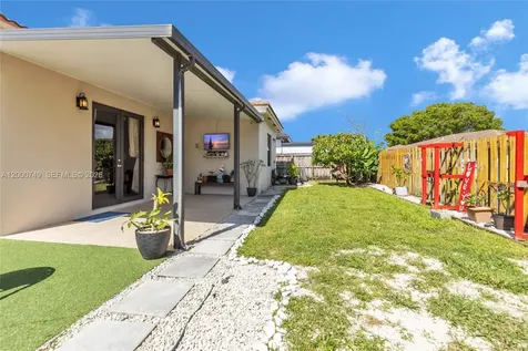 13501 SW 272nd Terrace Homestead FL 33032