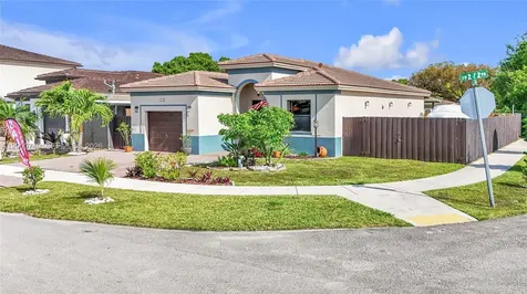 13501 SW 272nd Terrace Homestead FL 33032