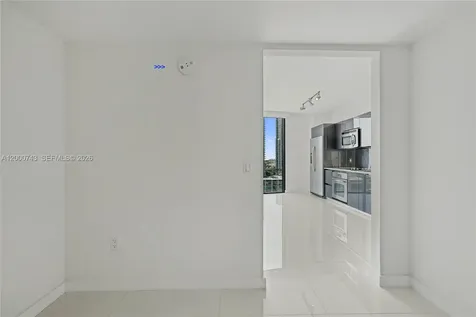 31 SE 6 Street Miami FL 33131