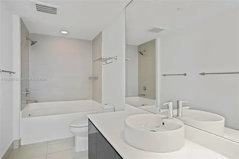 31 SE 6 Street Miami FL 33131