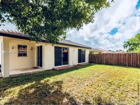 8135 NW 198th Terrace Hialeah FL 33015