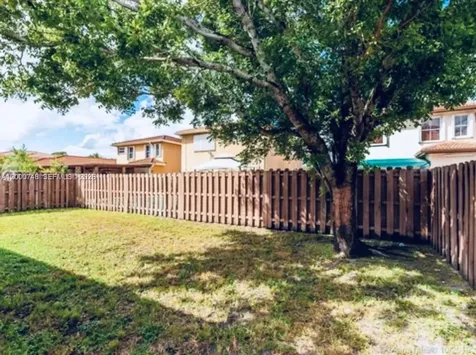 8135 NW 198th Terrace Hialeah FL 33015