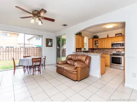 8135 NW 198th Terrace Hialeah FL 33015