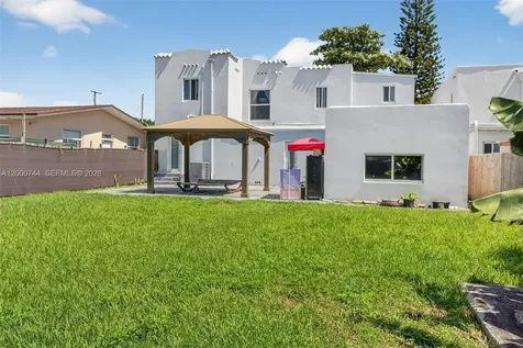 1680 NW 22nd Court Miami FL 33125