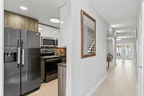 1705 W 57th Street Hialeah FL 33012