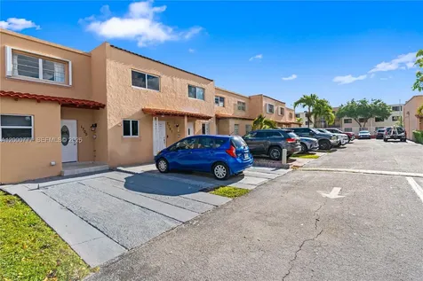 1705 W 57th Street Hialeah FL 33012