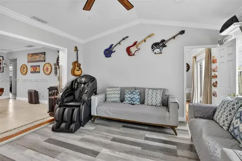 4911 SW 29th Terrace Dania Beach FL 33312