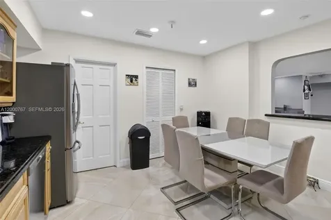 4911 SW 29th Terrace Dania Beach FL 33312
