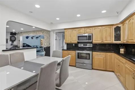 4911 SW 29th Terrace Dania Beach FL 33312