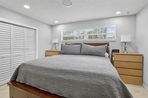 4911 SW 29th Terrace Dania Beach FL 33312