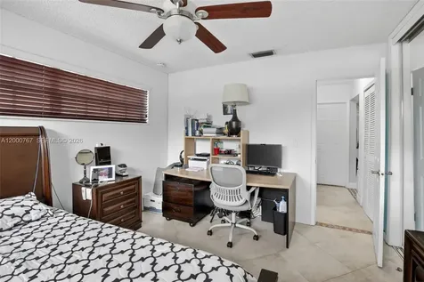 4911 SW 29th Terrace Dania Beach FL 33312