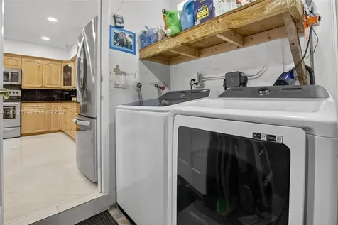 4911 SW 29th Terrace Dania Beach FL 33312