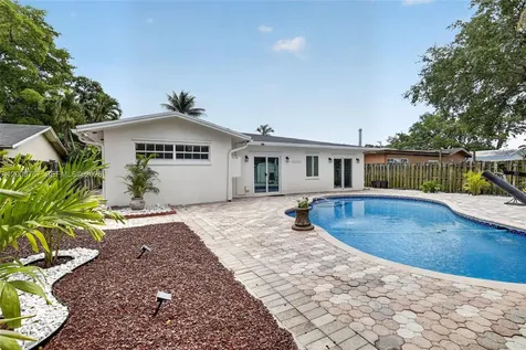 4911 SW 29th Terrace Dania Beach FL 33312