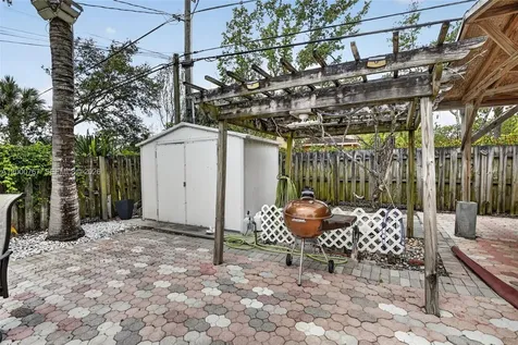 4911 SW 29th Terrace Dania Beach FL 33312